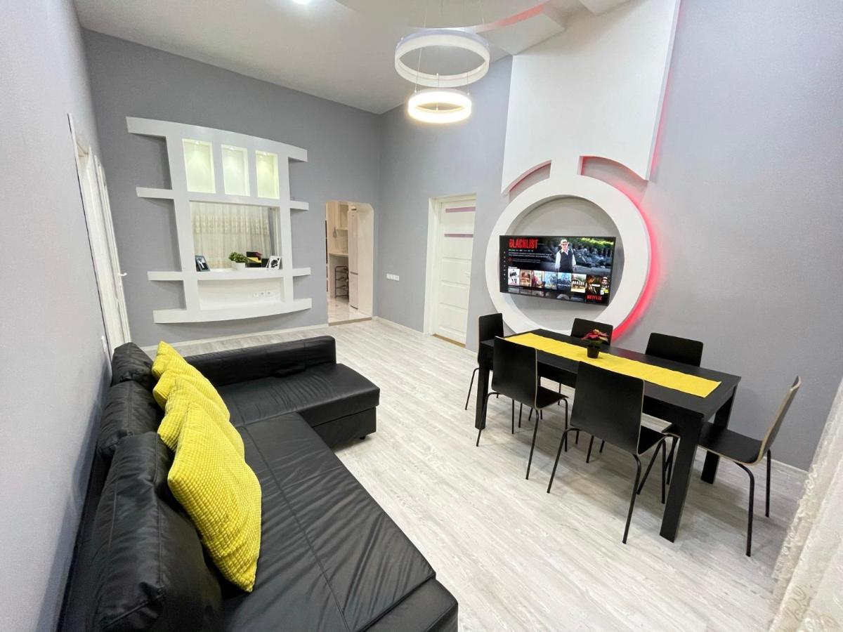 Deluxe Sapphire Residency - 4 Bedrooms Budapest Ngoại thất bức ảnh